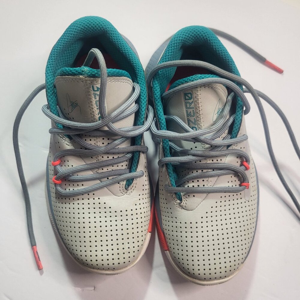 Under Armour 3Zero 3 GS HAlo Gray Teal SC Curry Basketball Shoe Size 12K